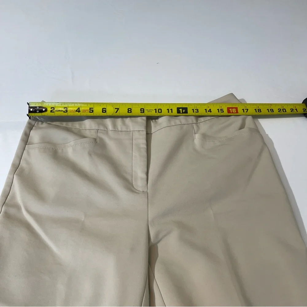 Chicos, women’s capris, good condition, Fabulously slimming, Preowned, k…